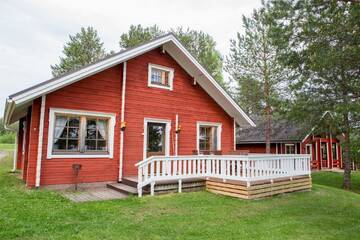 Фото номера Просторный коттедж с 2 спальнями Дома для отпуска Lentiira Holiday Village г. Lentiira 4