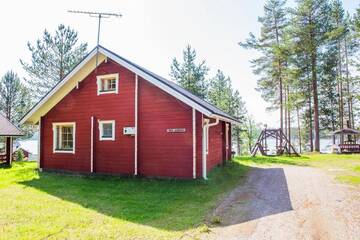 Фото номера Просторный коттедж с 2 спальнями Дома для отпуска Lentiira Holiday Village г. Lentiira 6